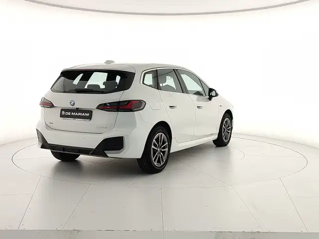 BMW 2 Series view 5