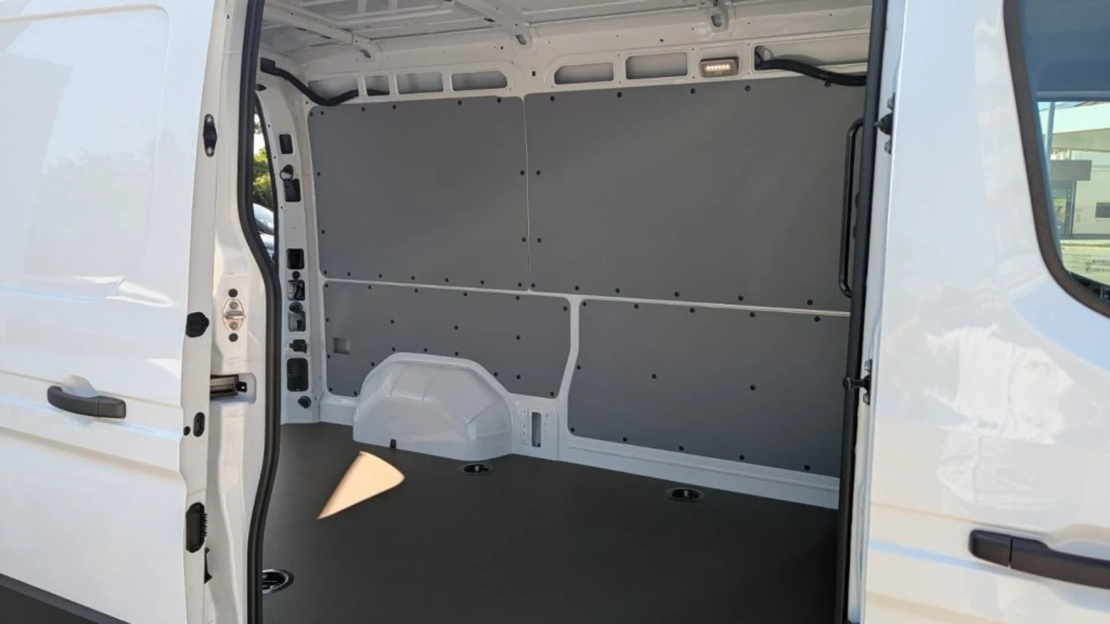 Nissan Interstar Interstar KaWa L2H2 3,5dCi Tekna — photo 7
