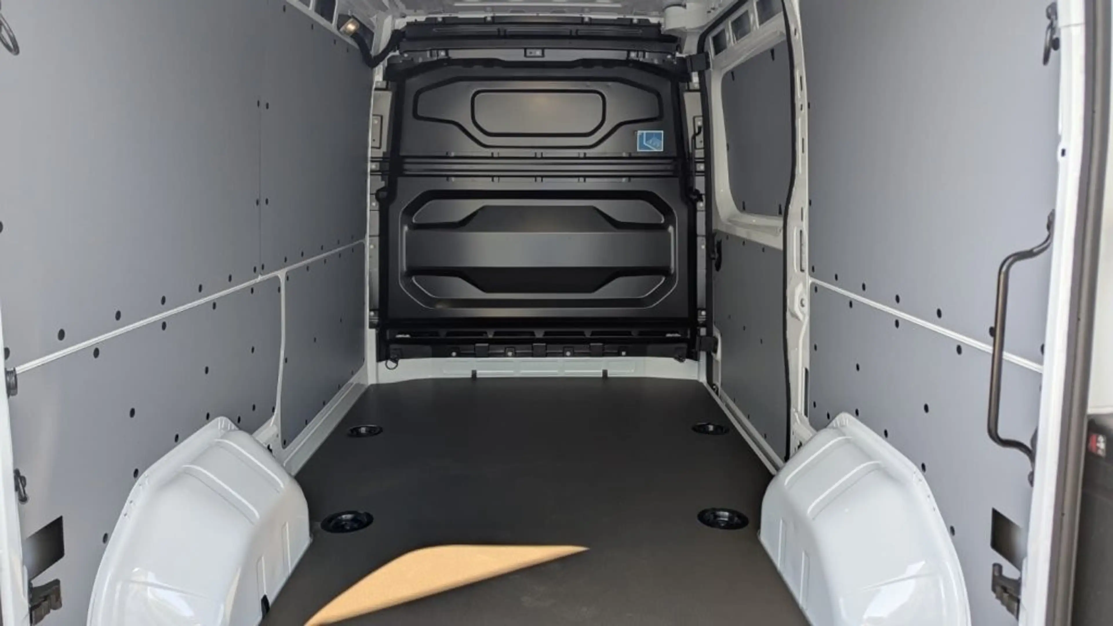 Nissan Interstar Interstar KaWa L2H2 3,5dCi Tekna — photo 10