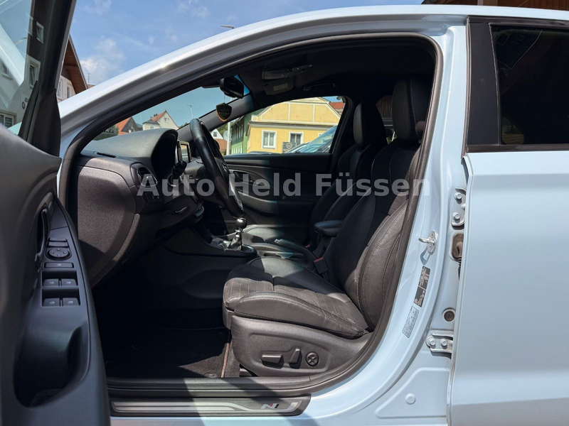 Hyundai i30 N Performance Navi Kam Temp Keyless AHK — photo 10