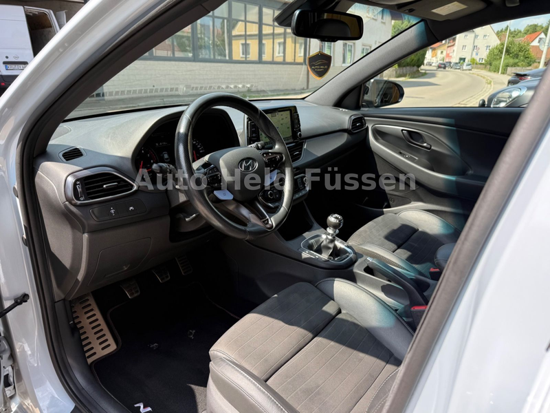 Hyundai i30 N Performance Navi Kam Temp Keyless AHK — photo 8