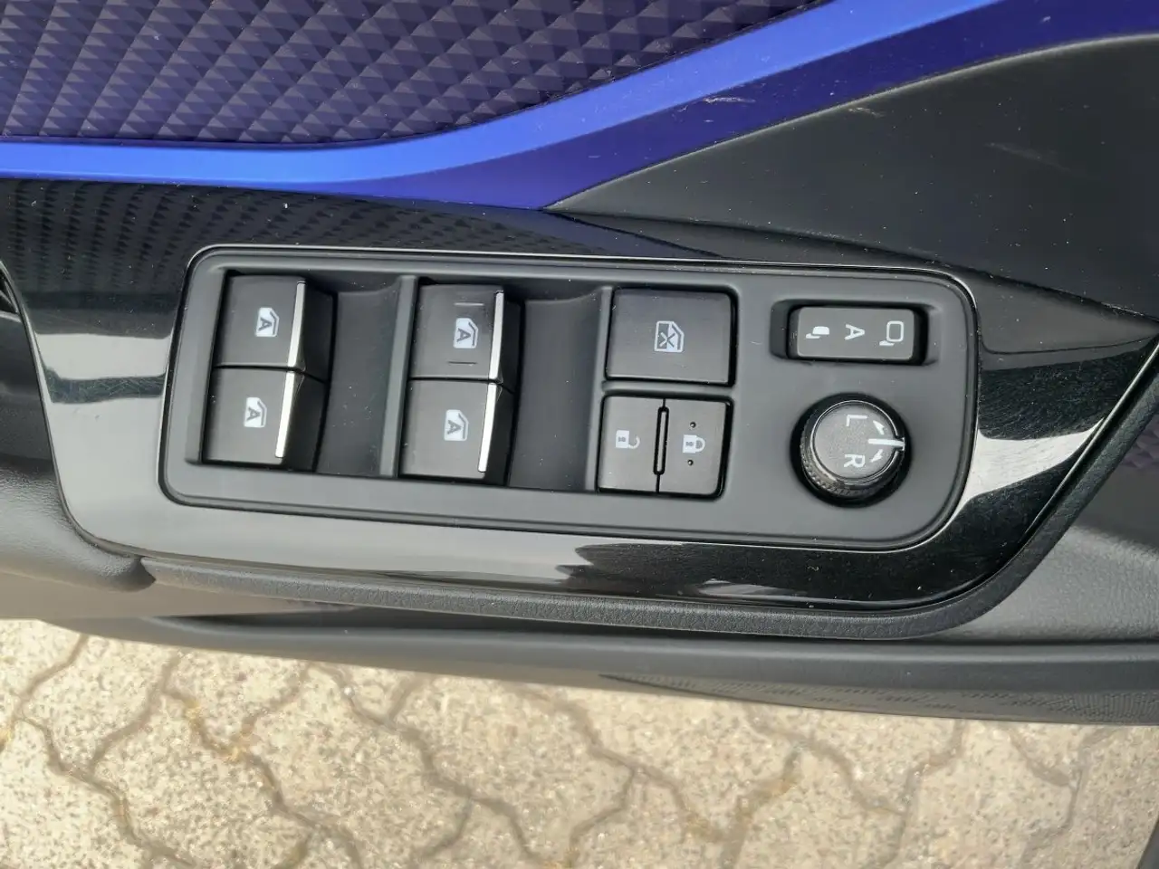 Toyota C-HR — photo 24 sur 25