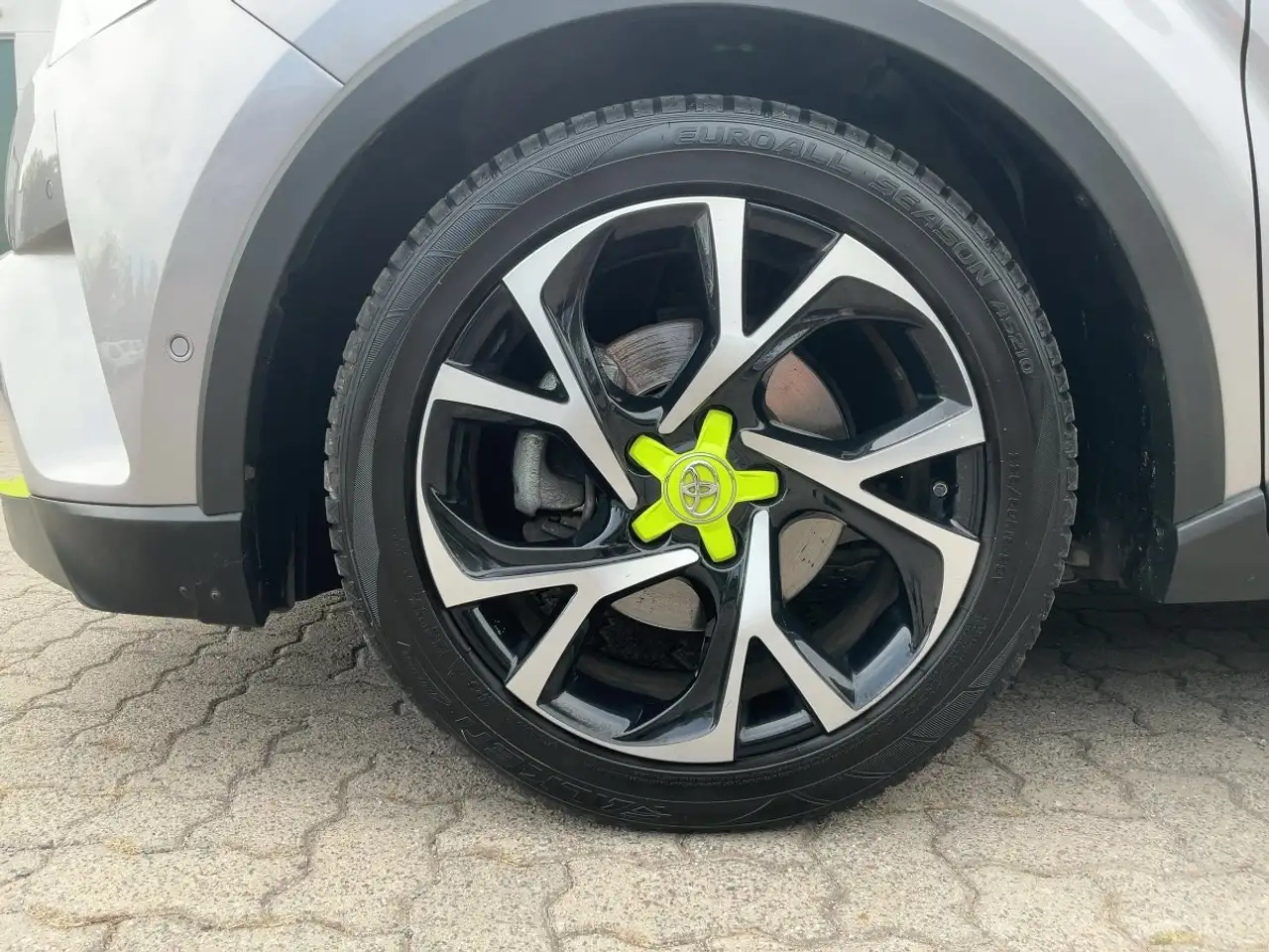 Toyota C-HR — photo 16 sur 25
