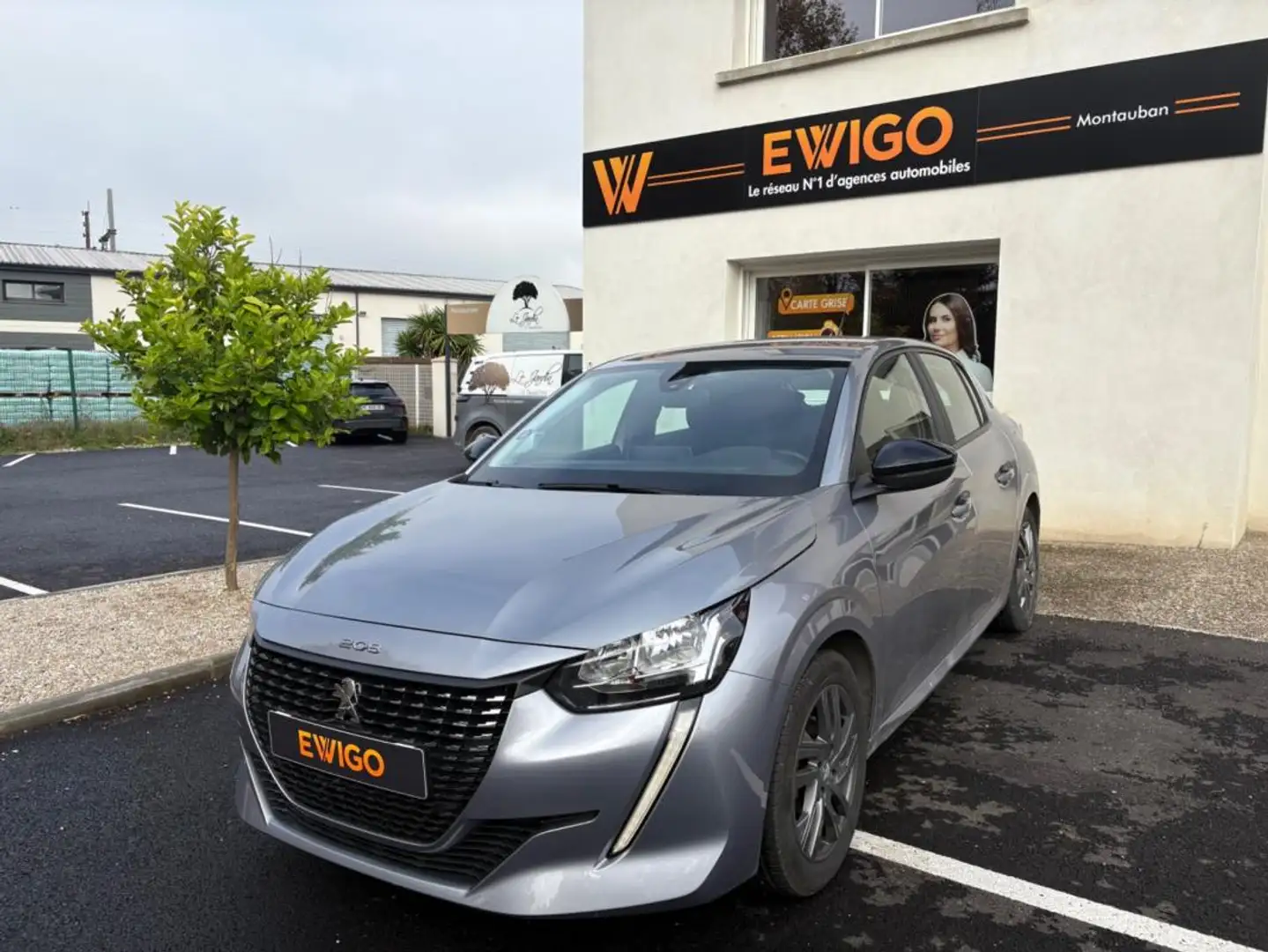 Peugeot 208 PHASE II 1.2 75CH ACTIVE BUSINESS Gris - 1