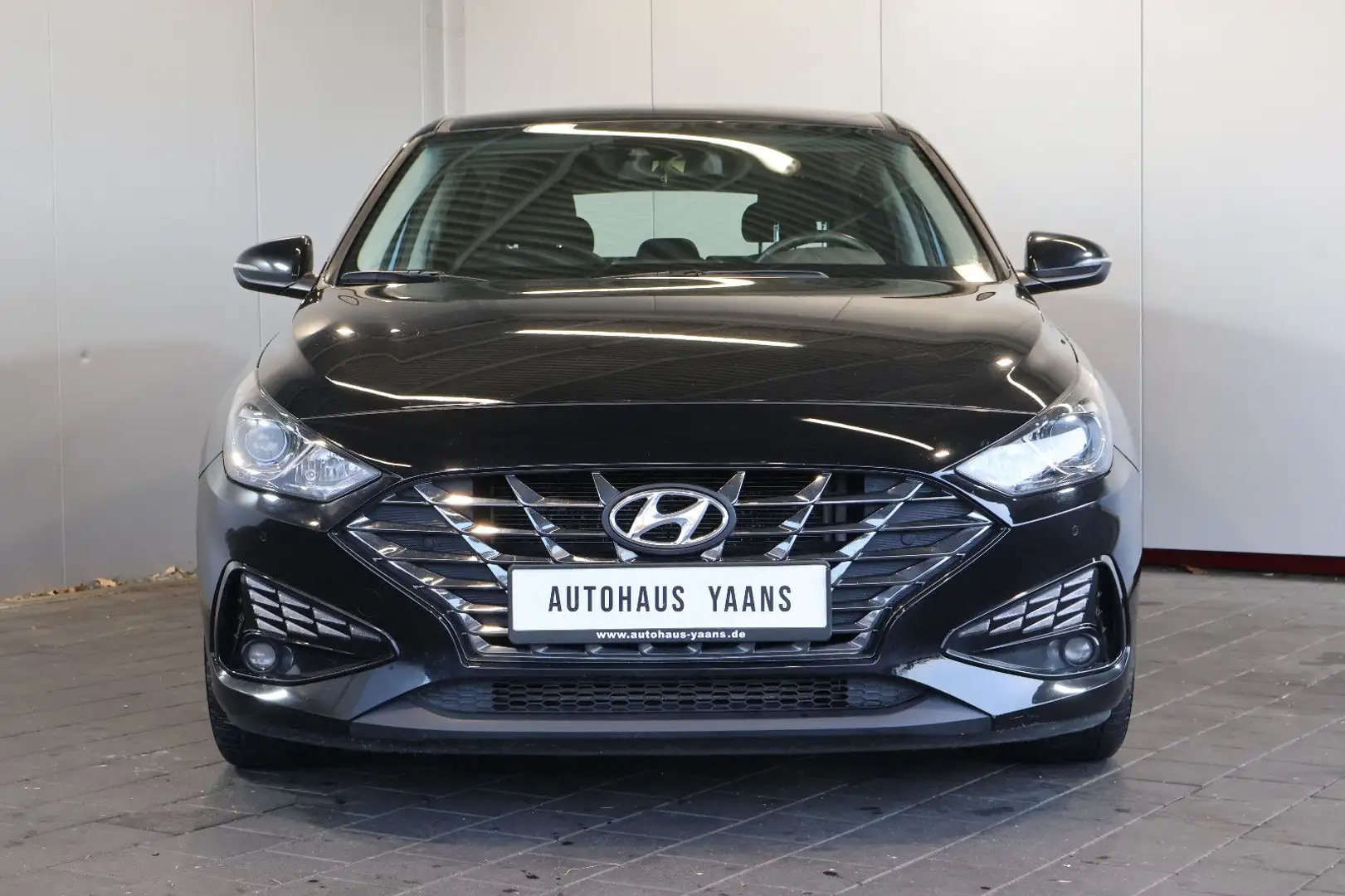 Hyundai i30 Trend 1.0 T-GDI CARPLAY+LANE+KAM+17" Schwarz - 2