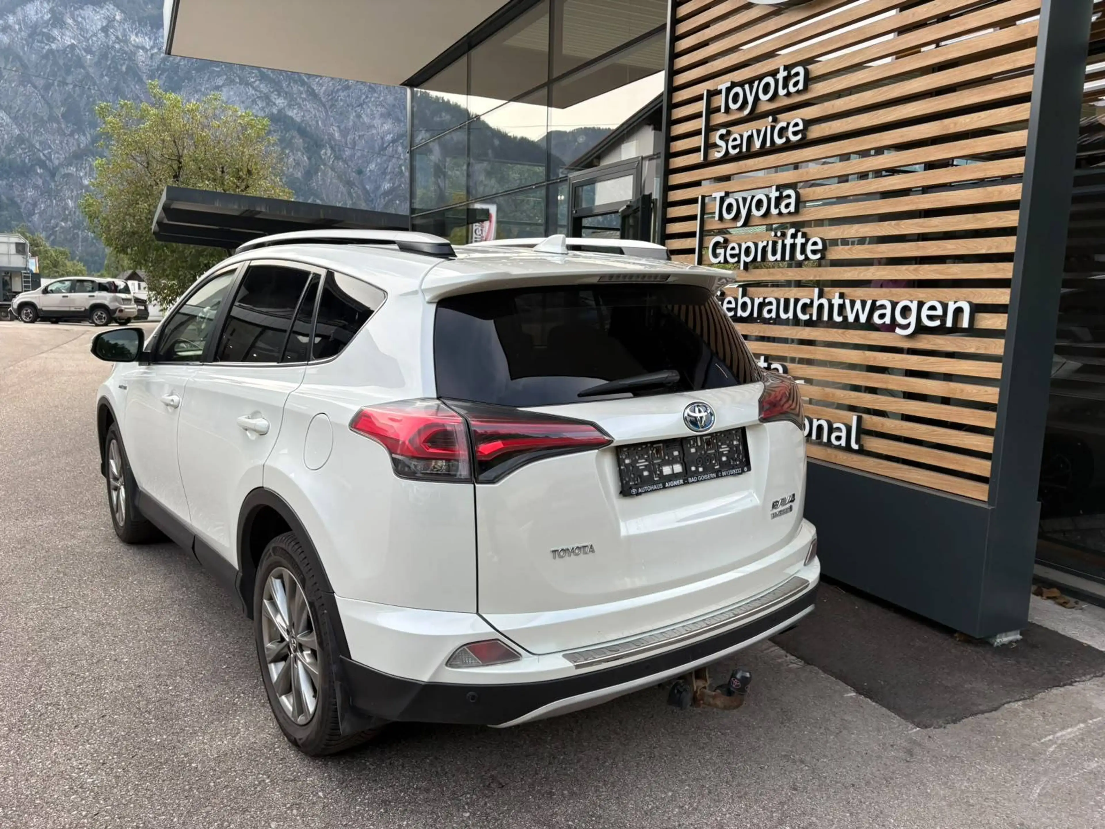 Toyota RAV4 RAV4 2,5 Hybrid Active 4WD Aut. Active — photo 5