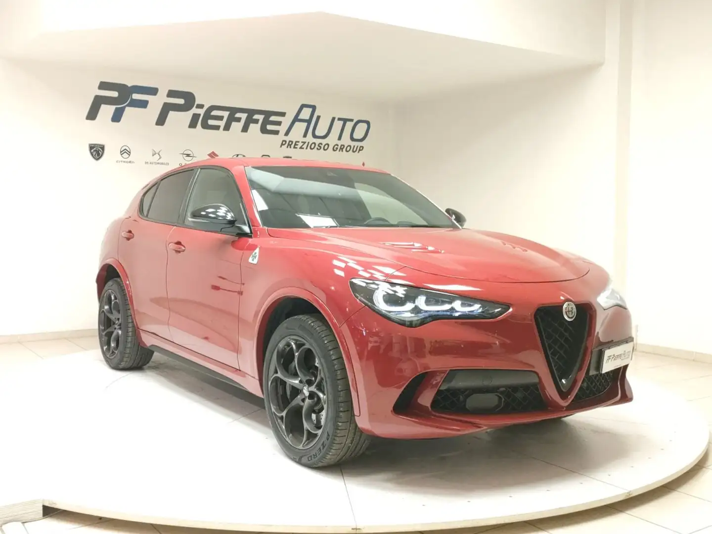 Alfa Romeo Stelvio Stelvio 2023 2.9 V6 Quadrifoglio Q4 520cv auto Rosso - 2