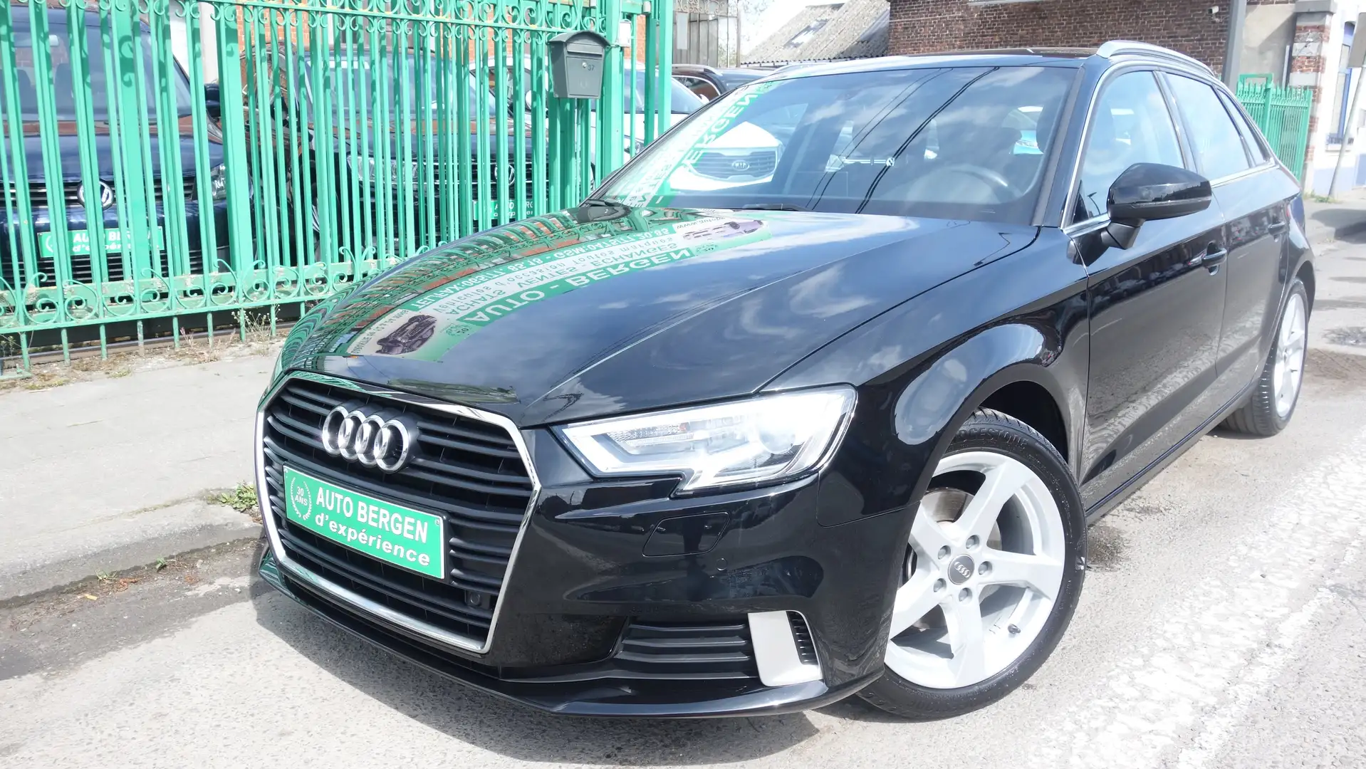 Audi A3 Sportback 1.6 TDi Sport*1MAIN CARNET*GARANTIE 1AN* Negro - 1