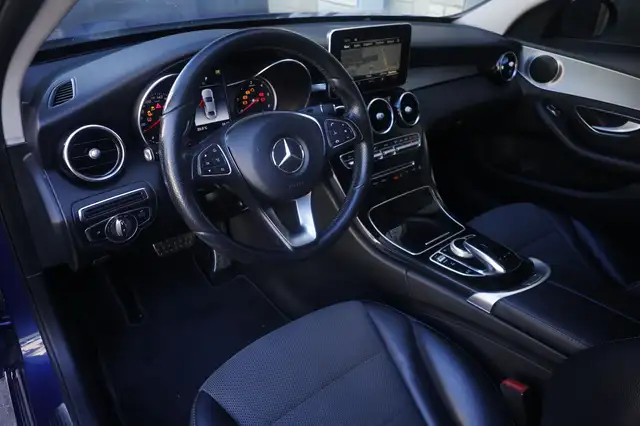 Mercedes-Benz C-Class view 15