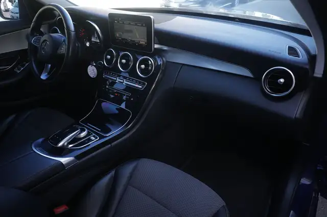 Mercedes-Benz C-Class view 10