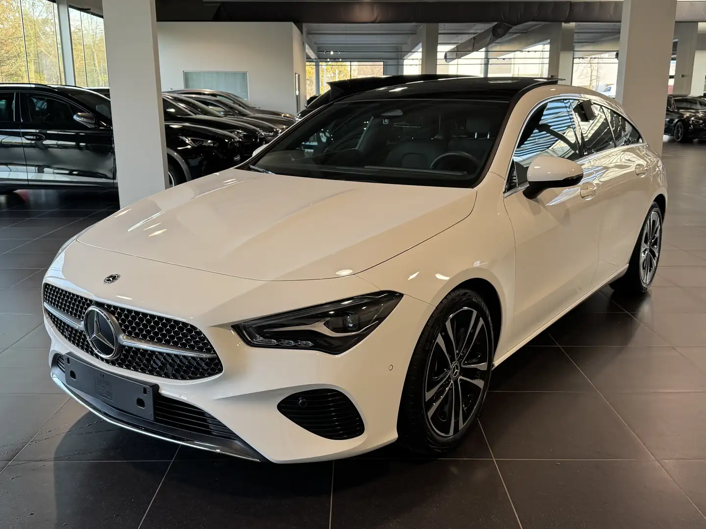 Mercedes-Benz CLA 180 SB Progressive Panorama, Camera, Led High Performa - 1