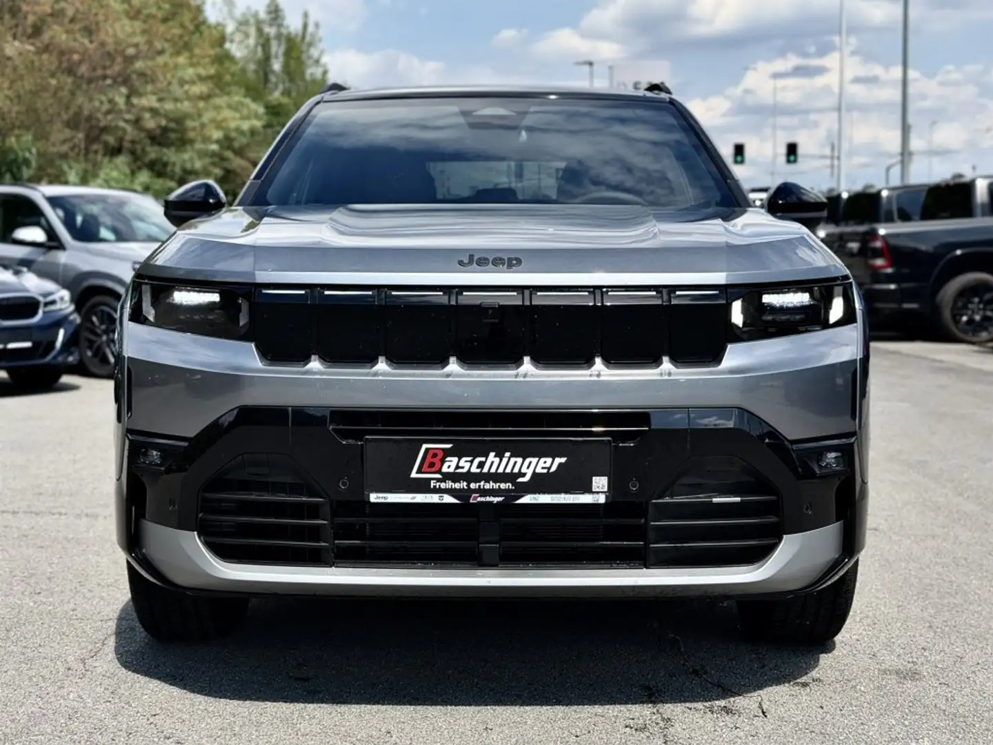 Jeep Compass e-Hybrid First Edition Vollausstattung Grau - 2