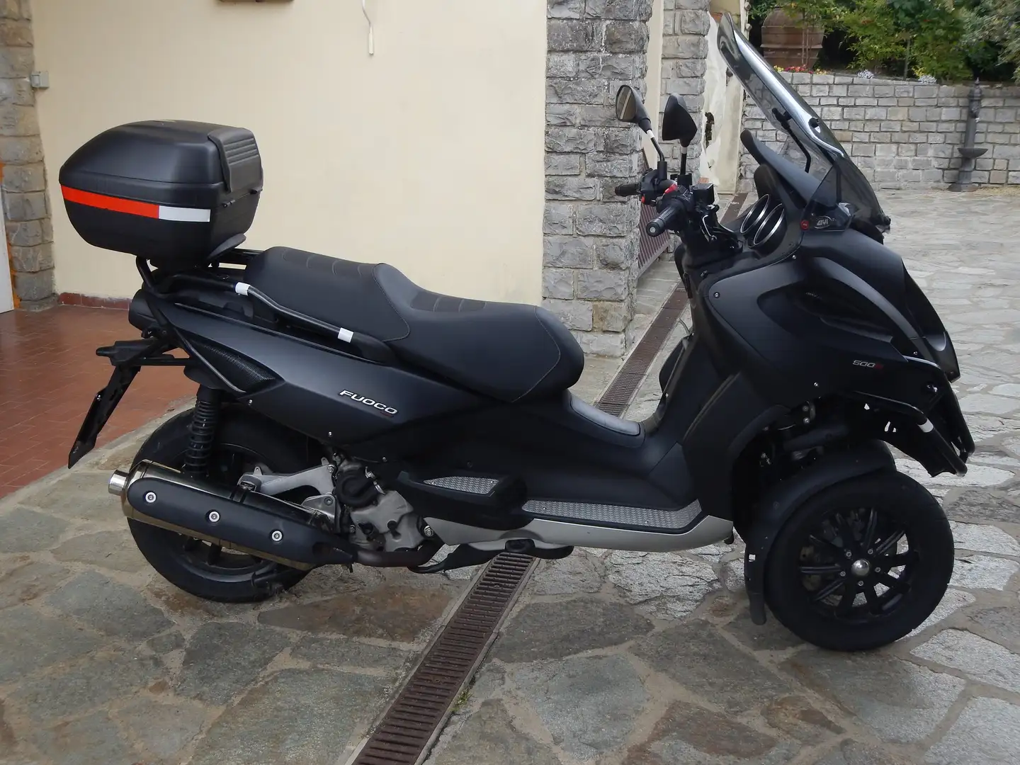 Gilera Fuoco 500 500 ie Fuoco Noir - 2