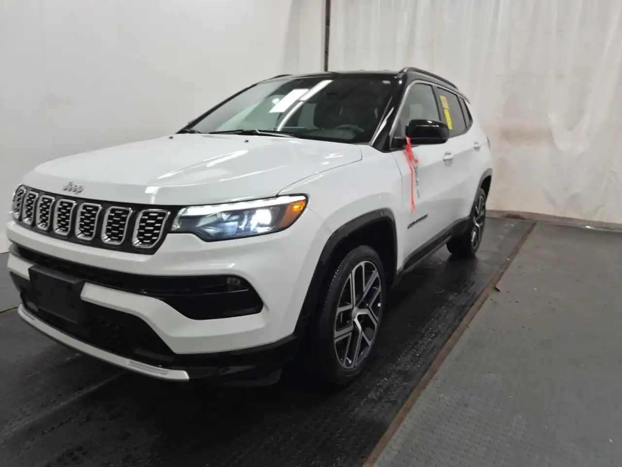 Jeep Compass снимка Jeep Compass