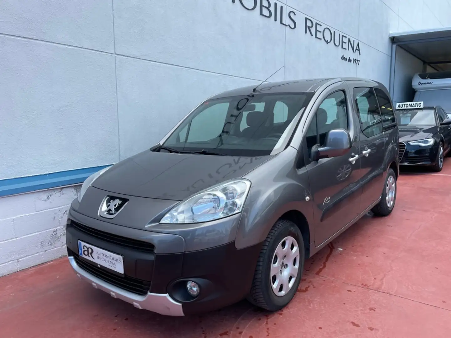 Peugeot Partner Tepee 1.6HDI Active 92 Gris - 1