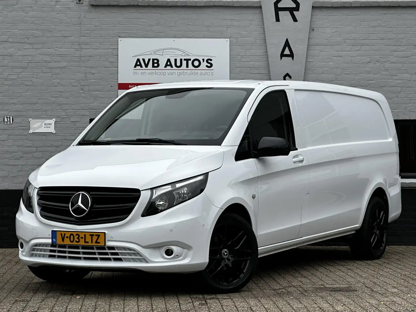 Mercedes-Benz Vito 116 CDI L3 Extra Lang Cruise Navi Trekhaak Wit - 1