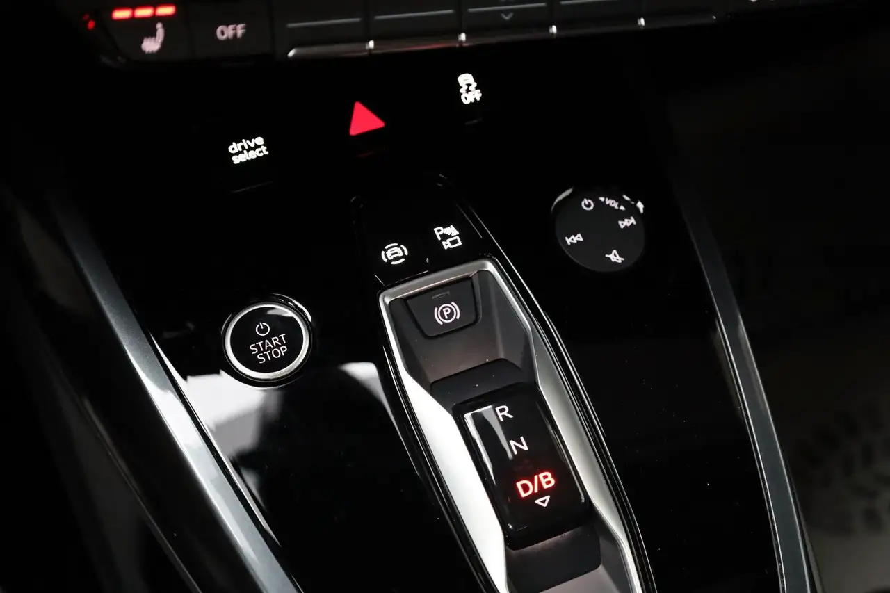 Audi Q4 Sportback 45,S line, SH,Kamera,ACC, миниатюра 19