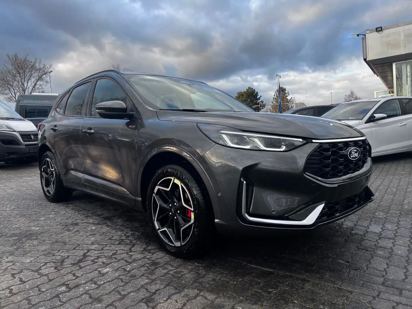Ford Kuga Plug-In Hybrid ST-Line X Autom. ACC / 360° Grau - 1