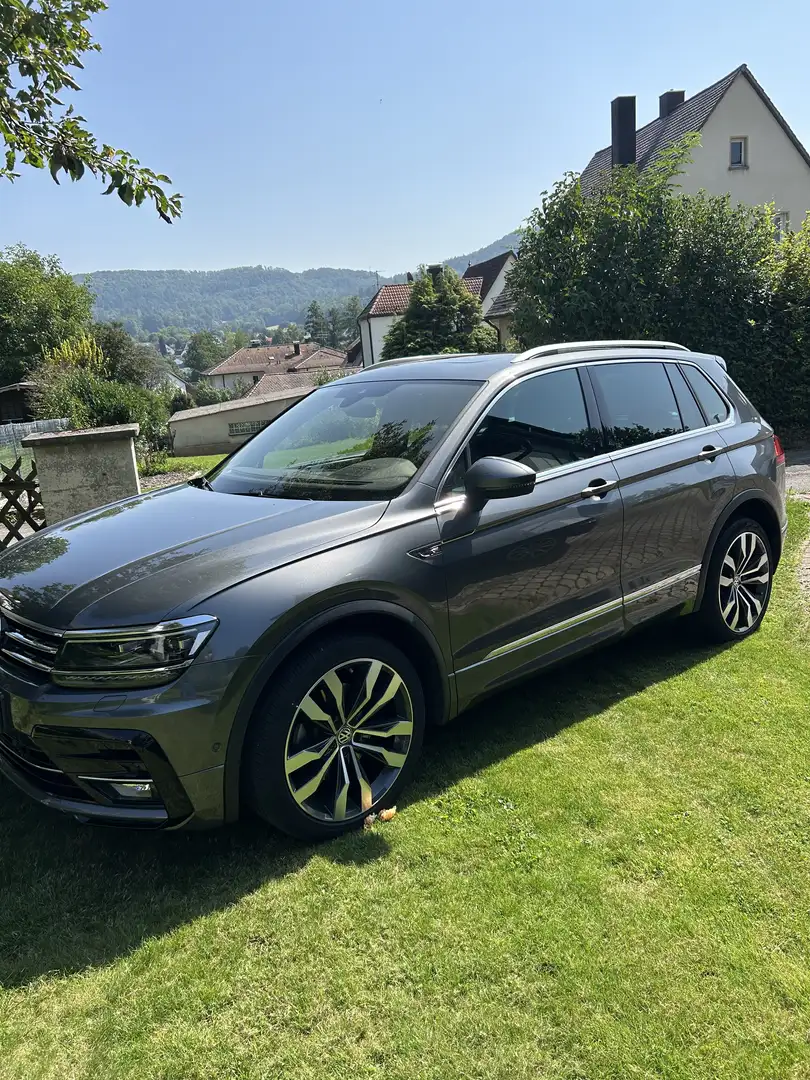 Volkswagen Tiguan Highline BMT/Start-Stopp 4Motion Grau - 2
