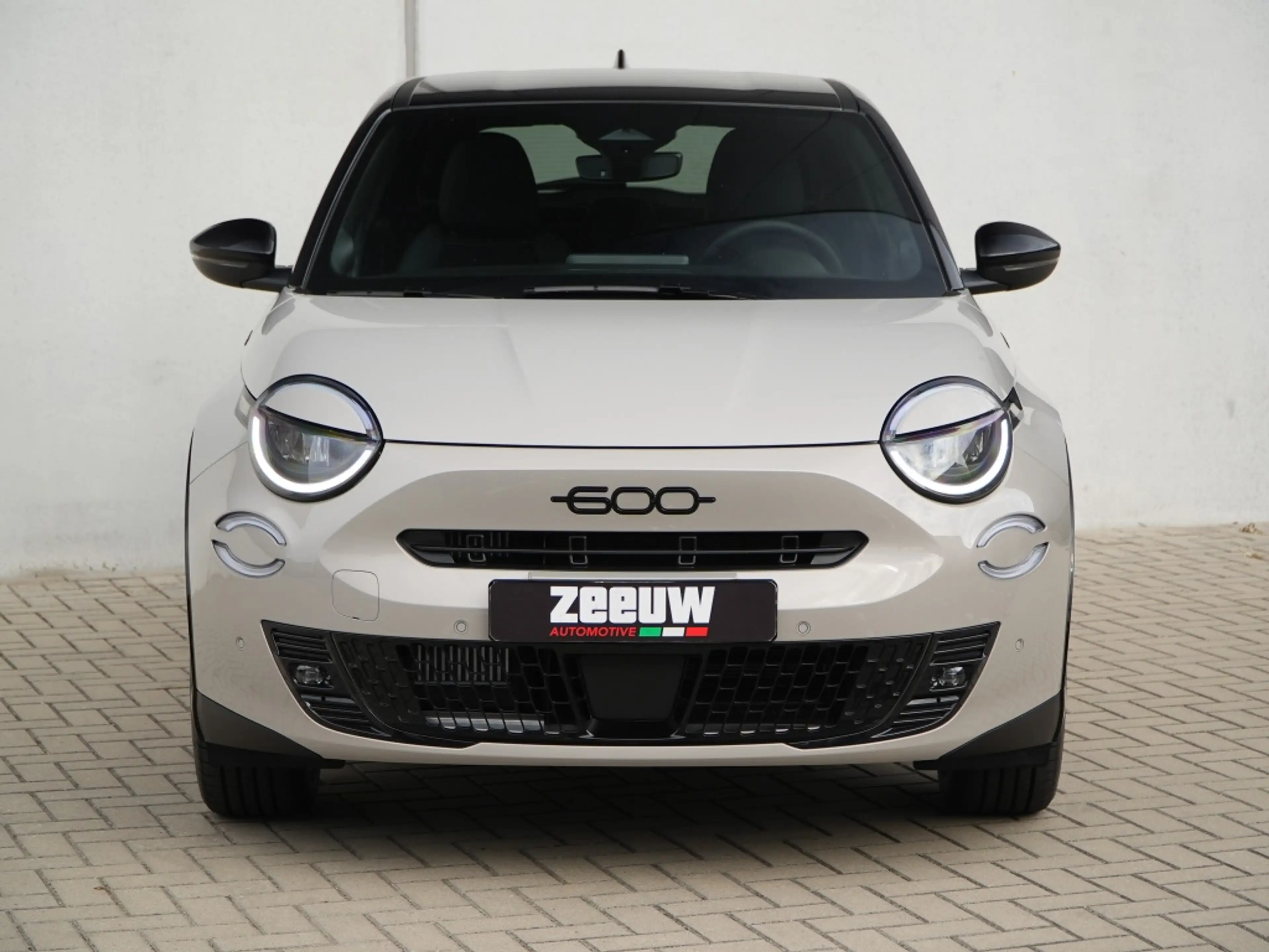 Fiat 600 1.2 Hybrid 145 PK La Prima | Camera | Carplay | Al — photo 5