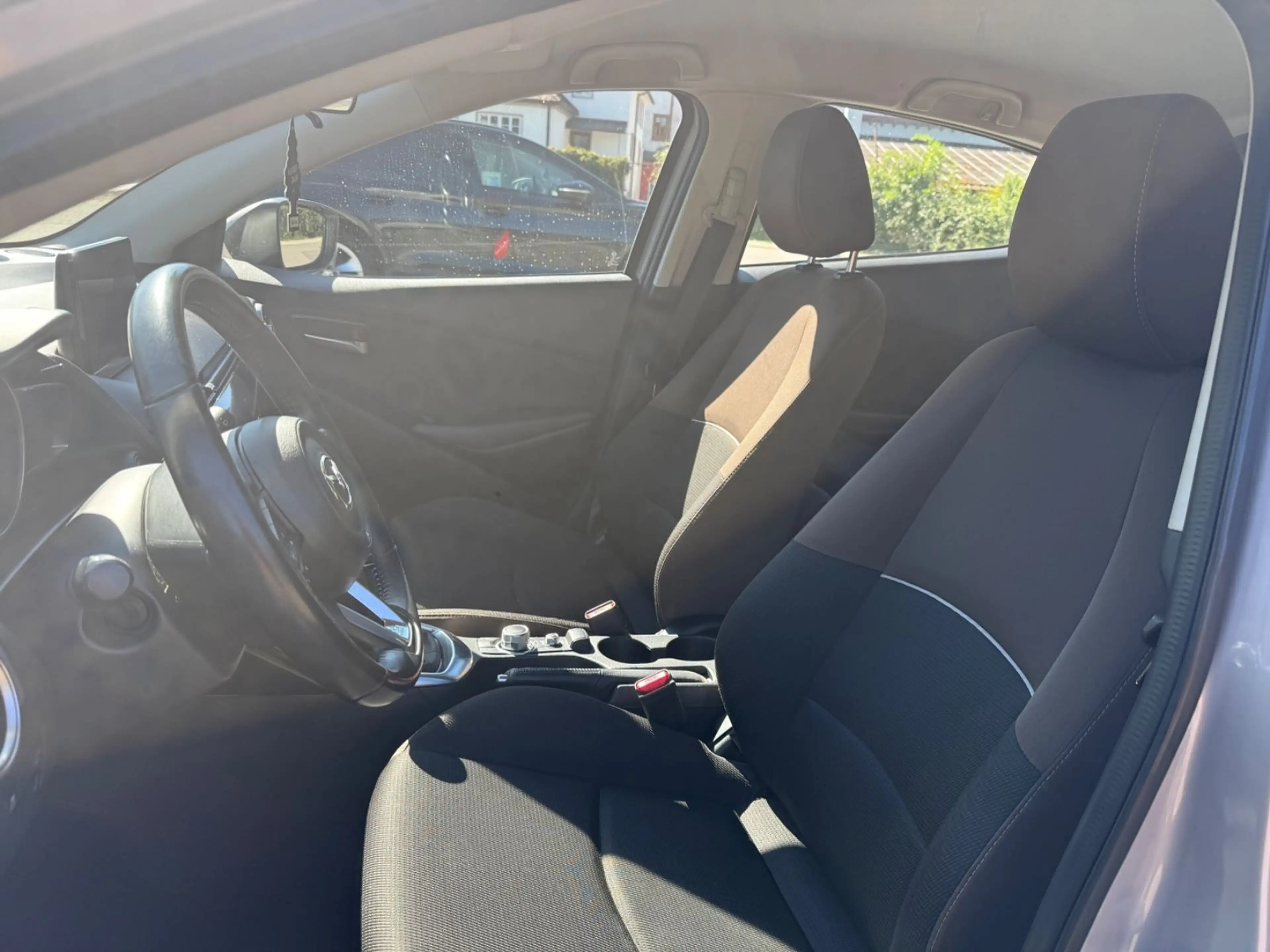 Mazda 2 1.5 Lim./Center-Line/LED/CarPlay/Tempomat — photo 9