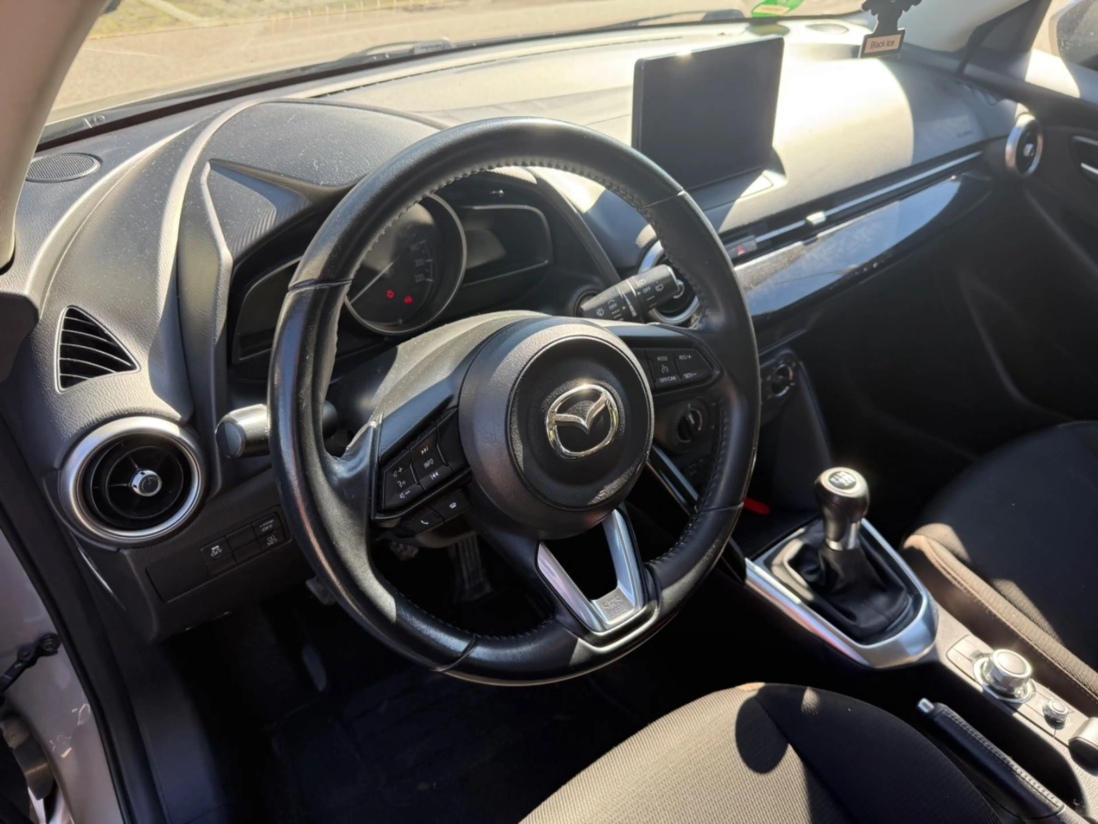 Mazda 2 1.5 Lim./Center-Line/LED/CarPlay/Tempomat — photo 12
