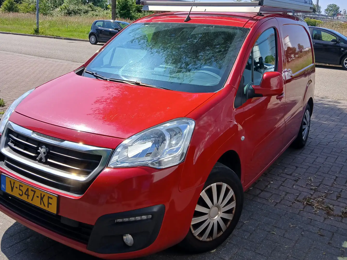 Peugeot Partner Partner 120 1.6 BlueHDi L1PP Rood - 2