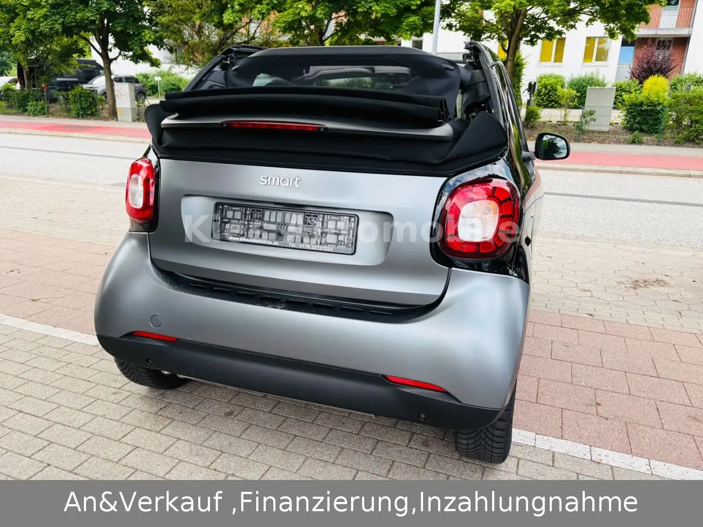 smart forTwo Passion Cabrio 90Ps AUTOM/NAVI/JBL/SITZH Grau - 2
