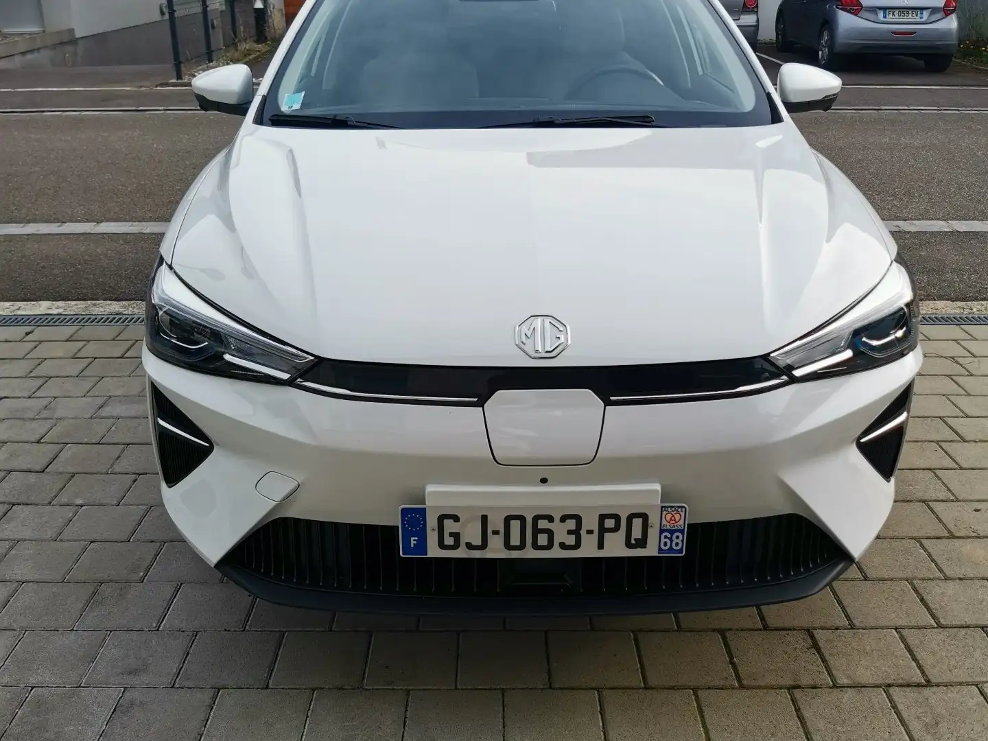 MG MG5 Luxury 61kw Bílá - 1