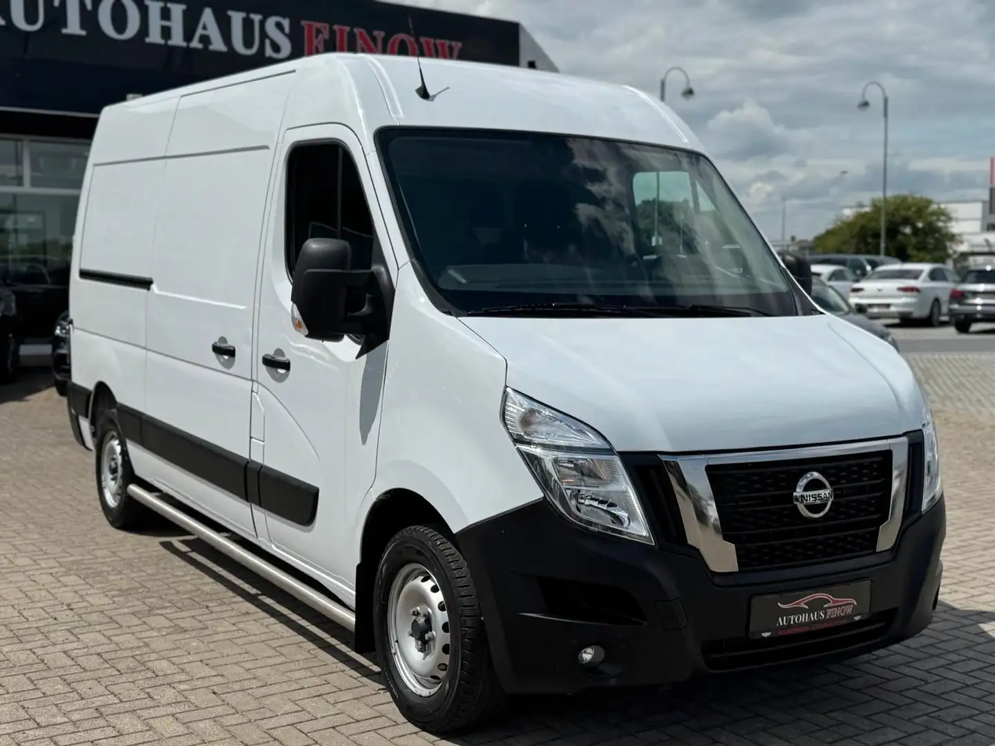Nissan Interstar Kastenwagen L2H2 3,5t Tekna FWD Білий - 2