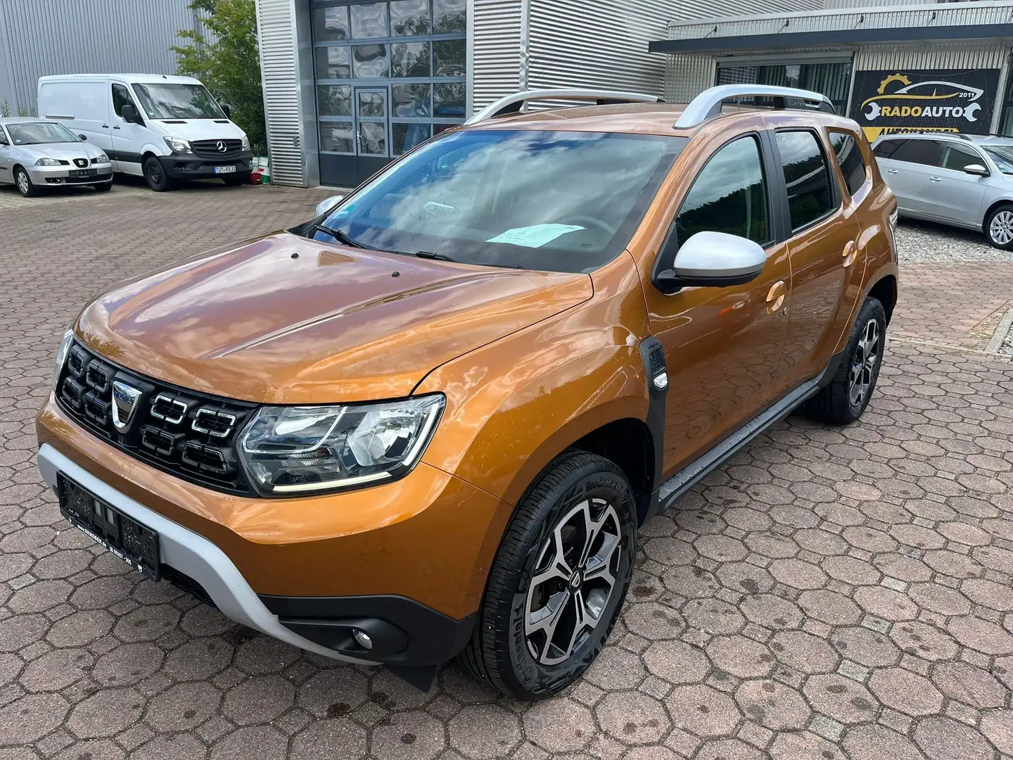 Dacia Duster Access Gold - 2