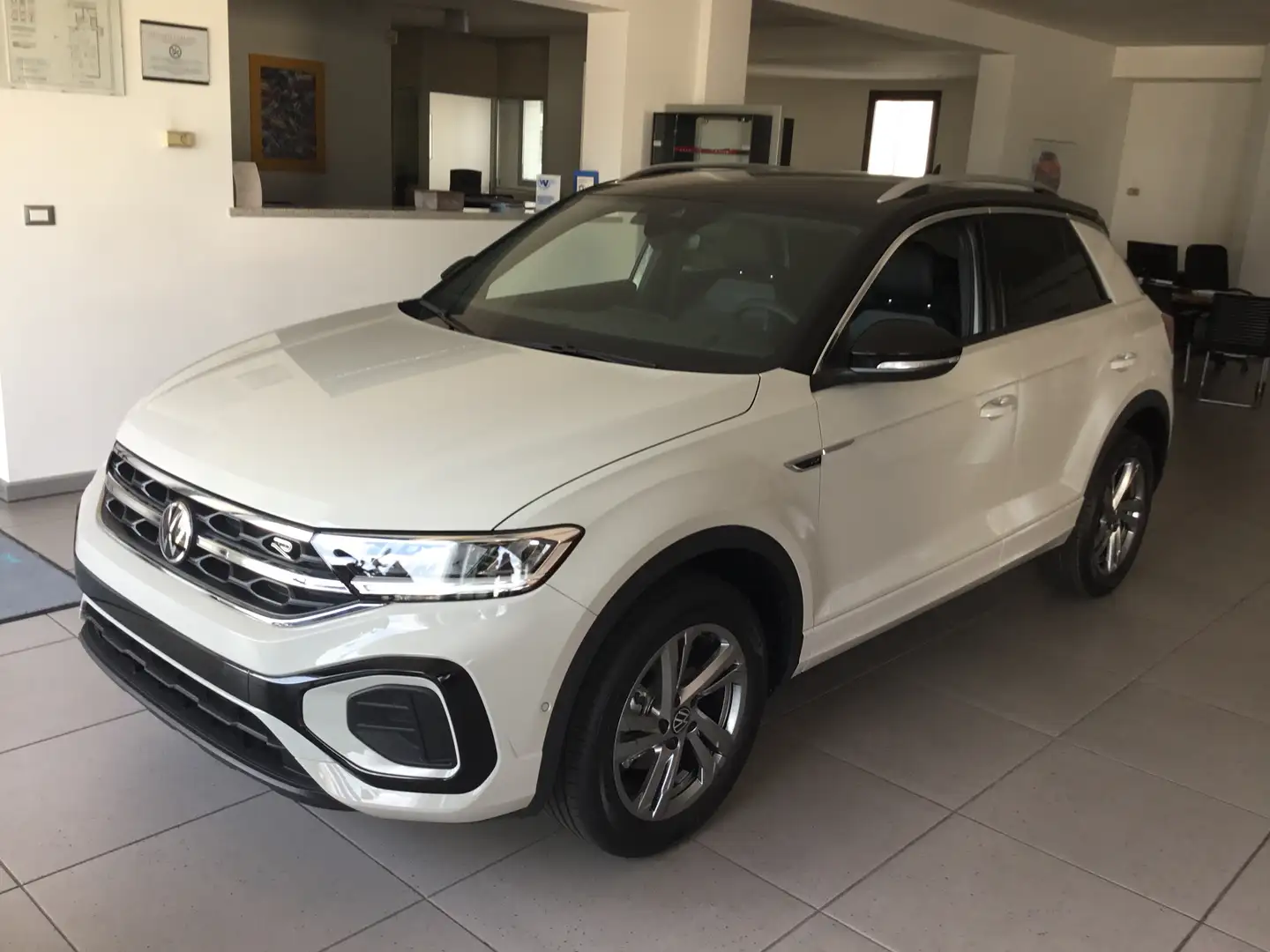 Volkswagen T-Roc T-Roc 1.0 tsi R-Line - 1