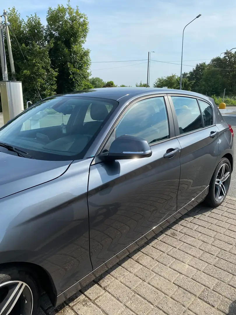 BMW 120 Serie 1 F/20-21 2015 120d Sport 5p Grigio - 1