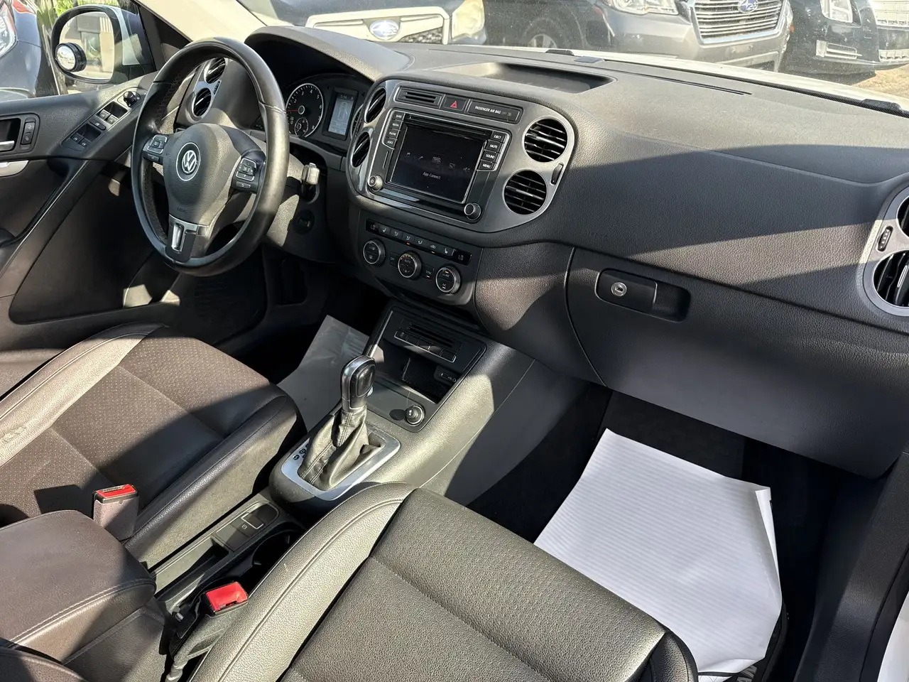 Volkswagen Tiguan снимка Volkswagen Tiguan