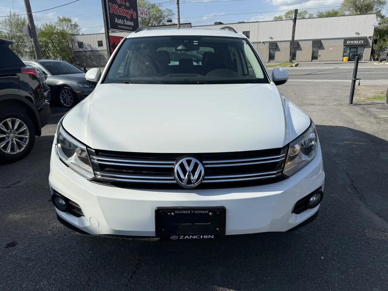 Volkswagen Tiguan снимка Volkswagen Tiguan