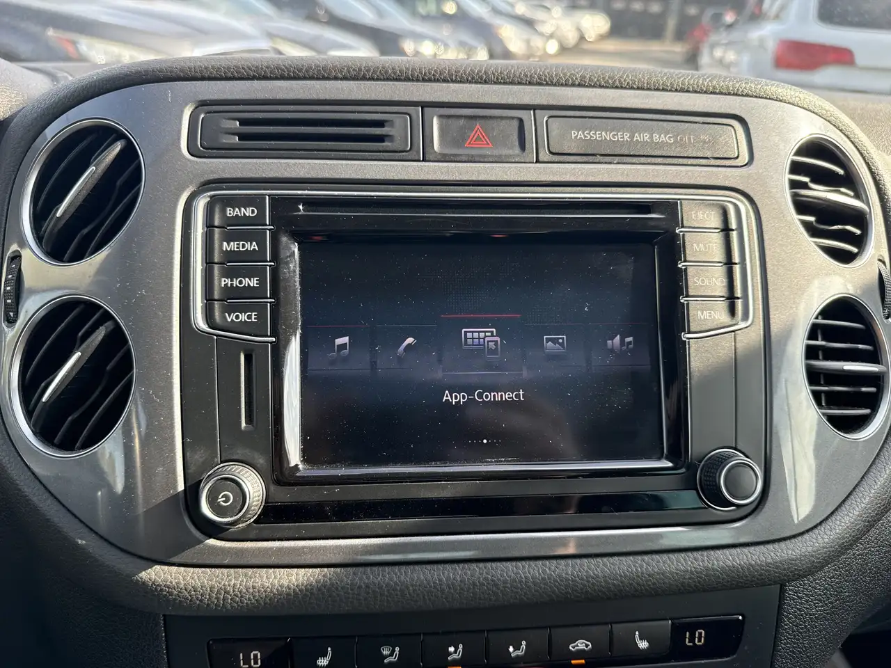 Volkswagen Tiguan снимка Volkswagen Tiguan