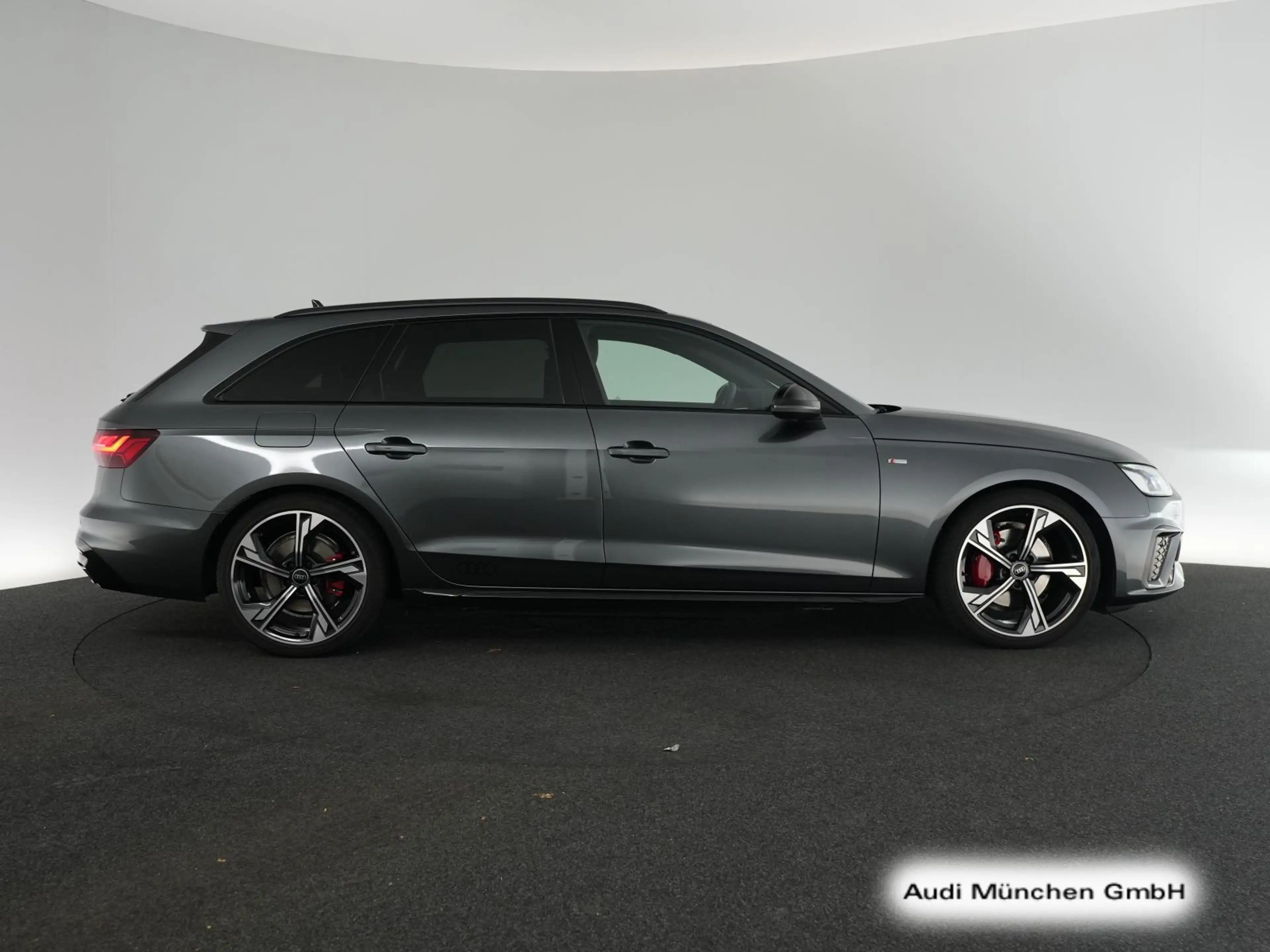 Audi A4 40 TDI S tronic S line Competition+ B&O — photo 7