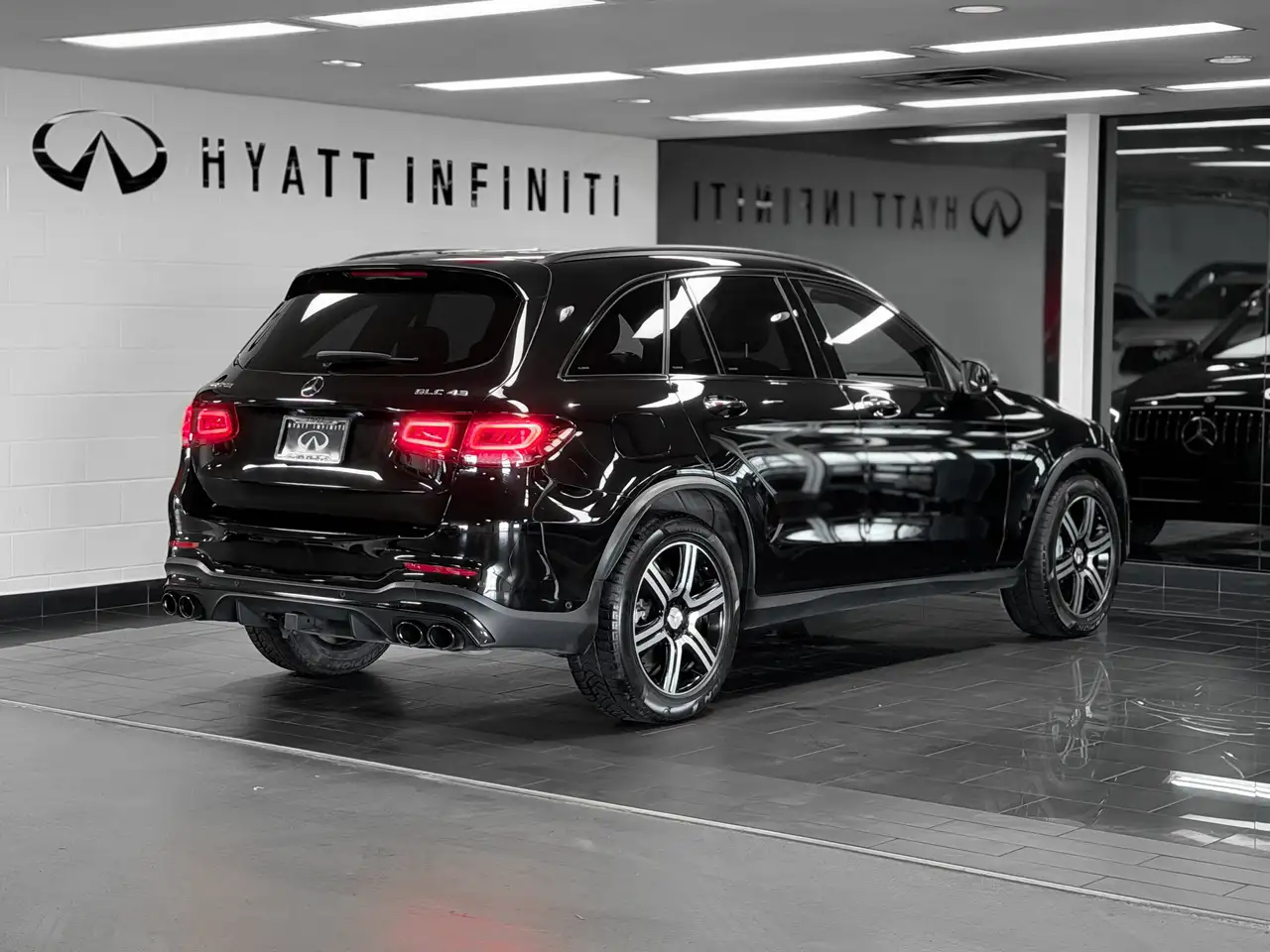 Mercedes-Benz GLC снимка Mercedes-Benz GLC