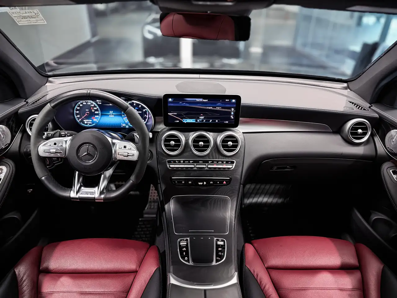 Mercedes-Benz GLC снимка Mercedes-Benz GLC