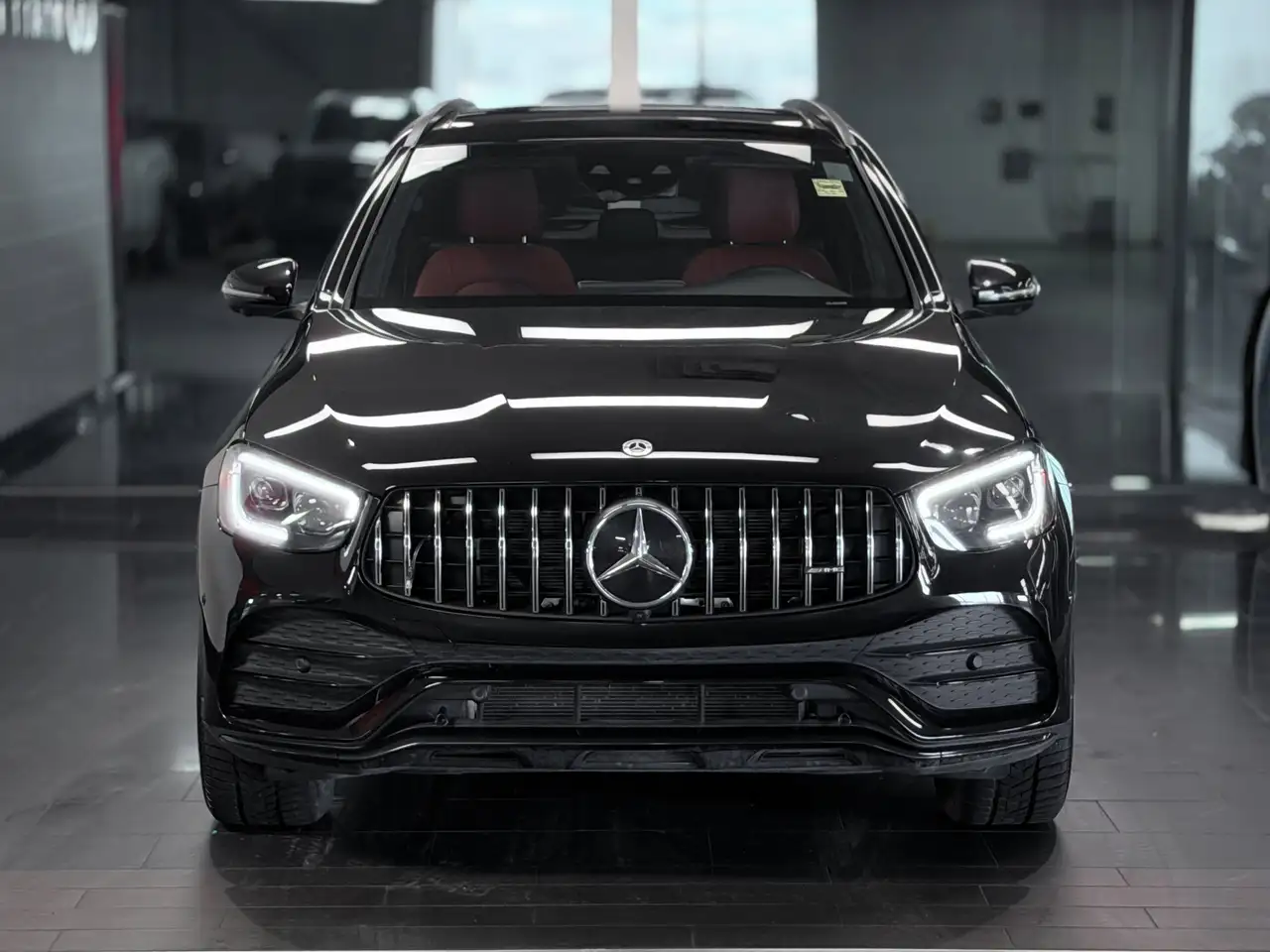 Mercedes-Benz GLC снимка Mercedes-Benz GLC