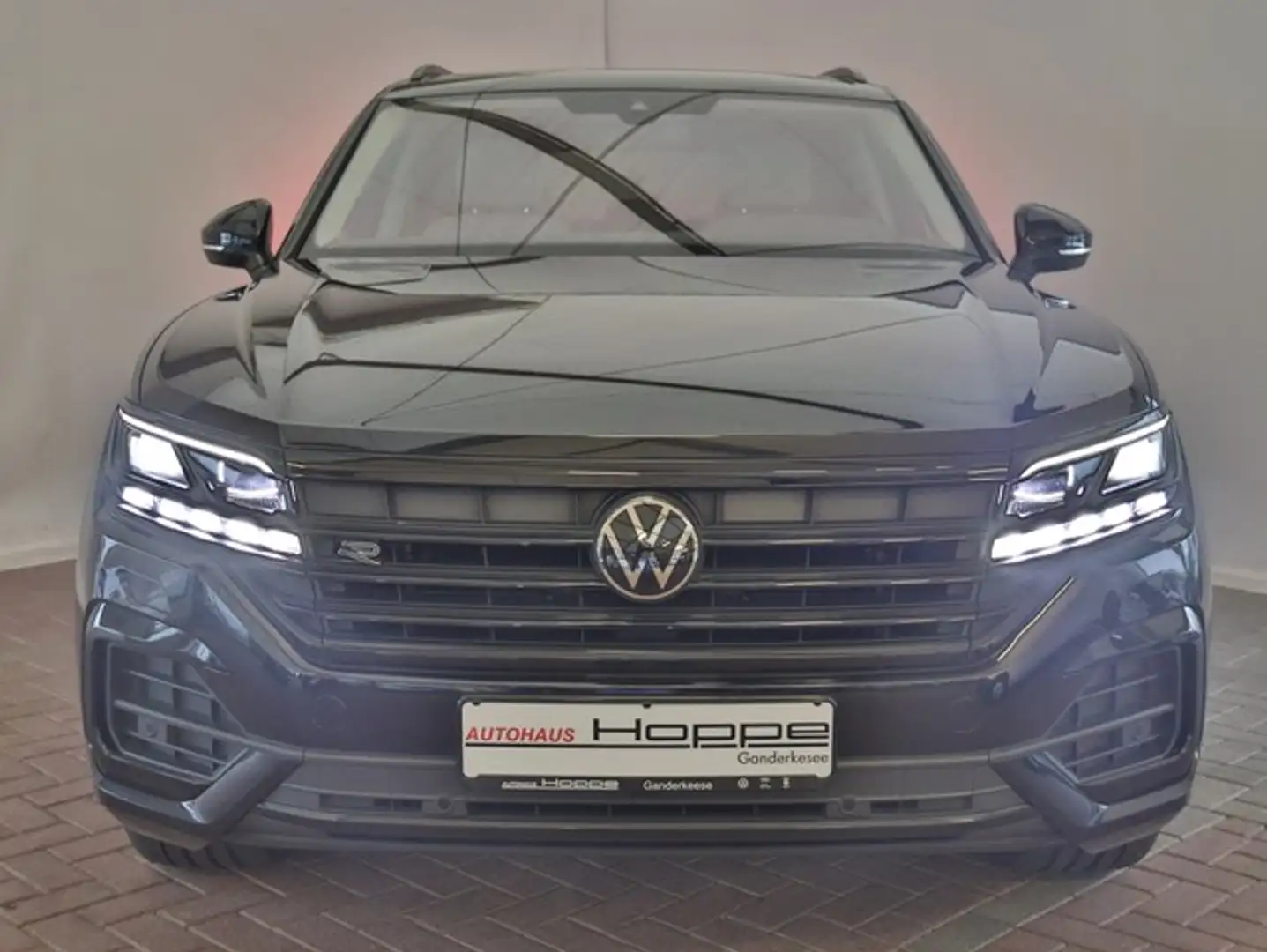 Volkswagen Touareg R-Line 3.0 TDI ab 1,99%+AHK+MATRIX+PANO+RFK Negro - 2