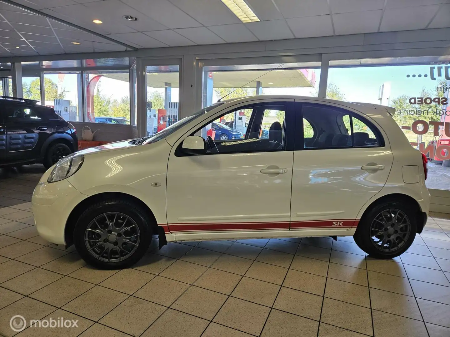 Nissan Micra 1.2 DIG-S / MICRA SR LIMITED EDITION Wit - 2