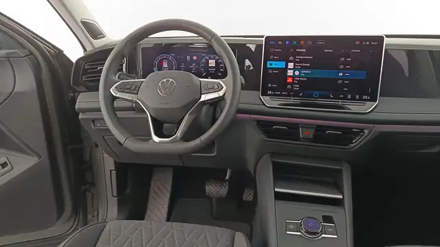 Volkswagen Tiguan view 15