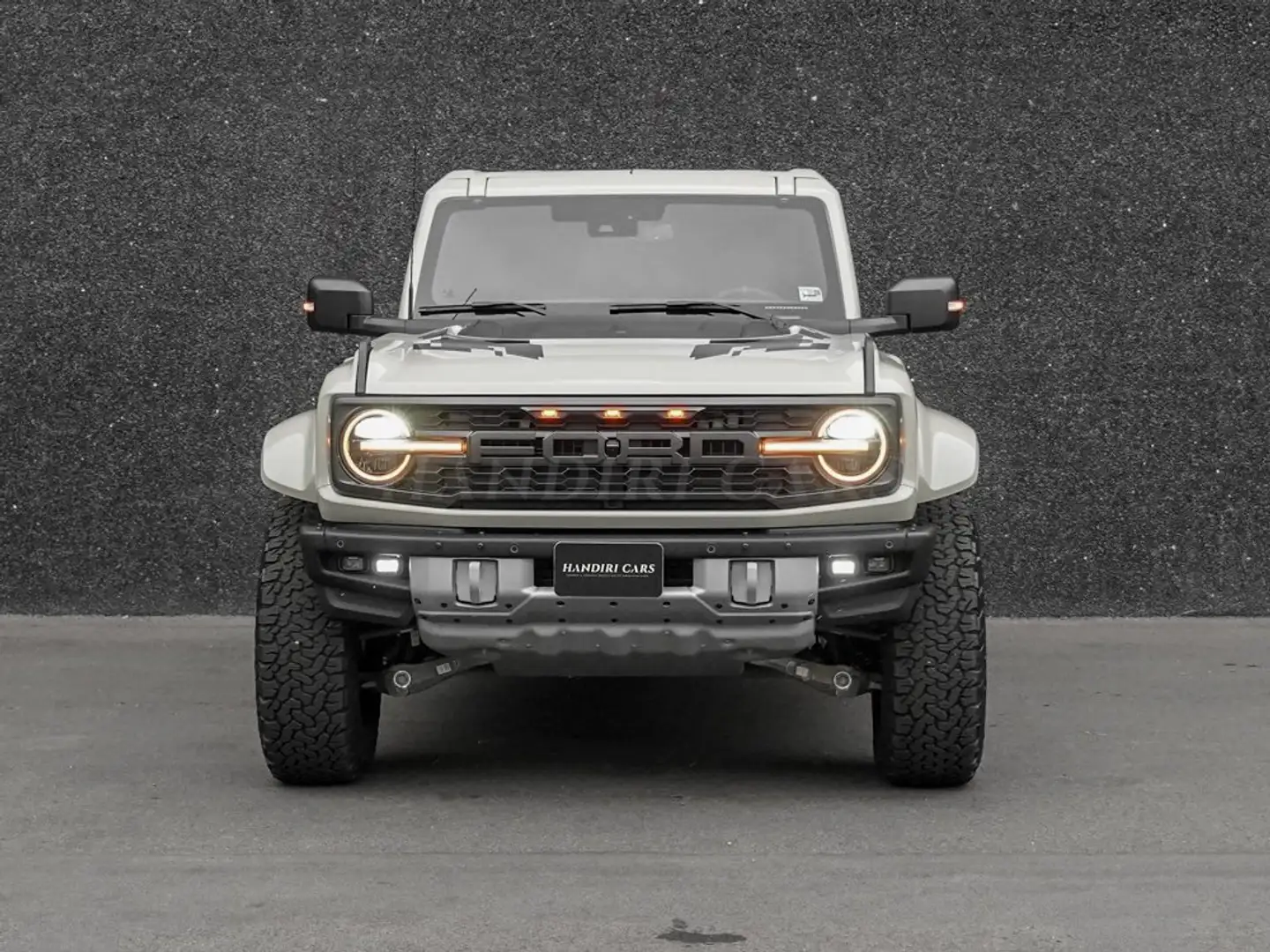 Ford Bronco 2025 Raptor € 103500 +61C RAPTOR CARBON FIBER Beige - 2