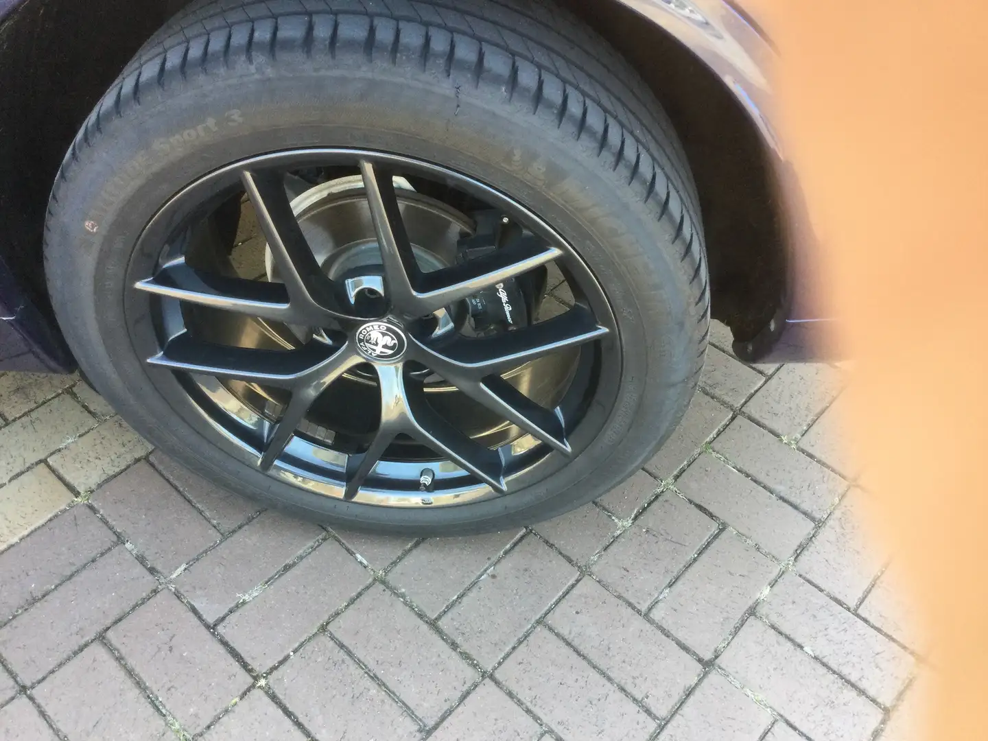 Alfa Romeo Stelvio 2.2 Diesel 16V AT8 Q4 Veloce - 2