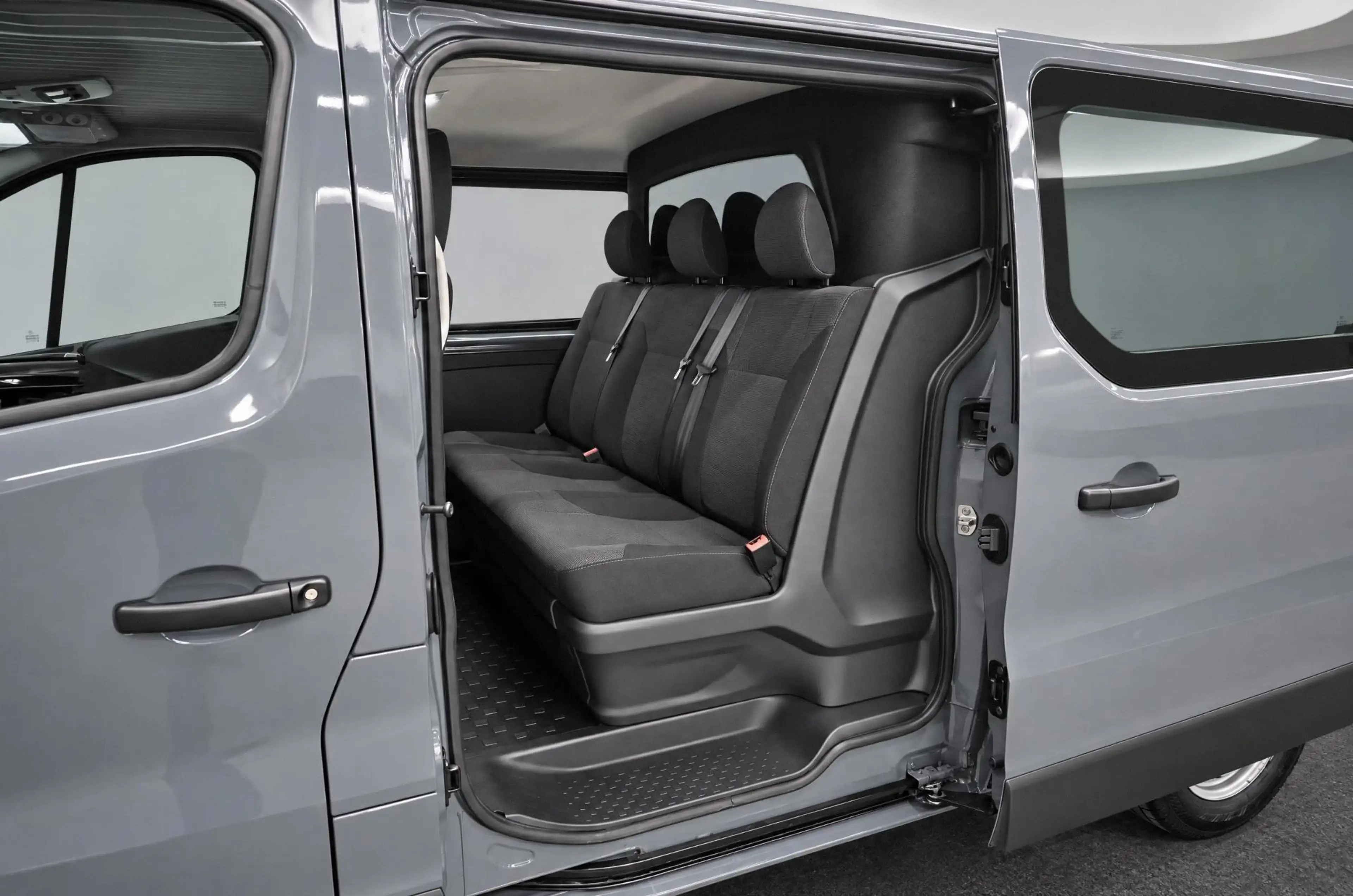 Renault Trafic 2.0 dCi 110 T29 L2H1 DC Comfort | NAVI | AIRCO | C — photo 11
