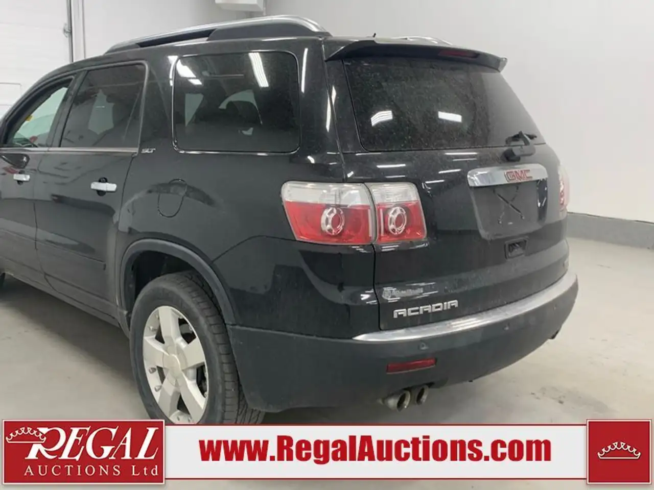 GMC Acadia снимка GMC Acadia