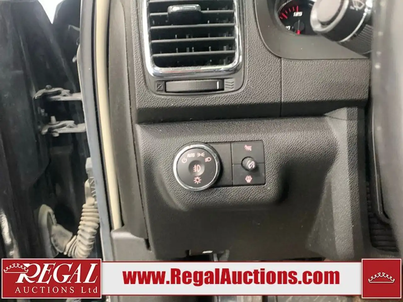 GMC Acadia снимка GMC Acadia