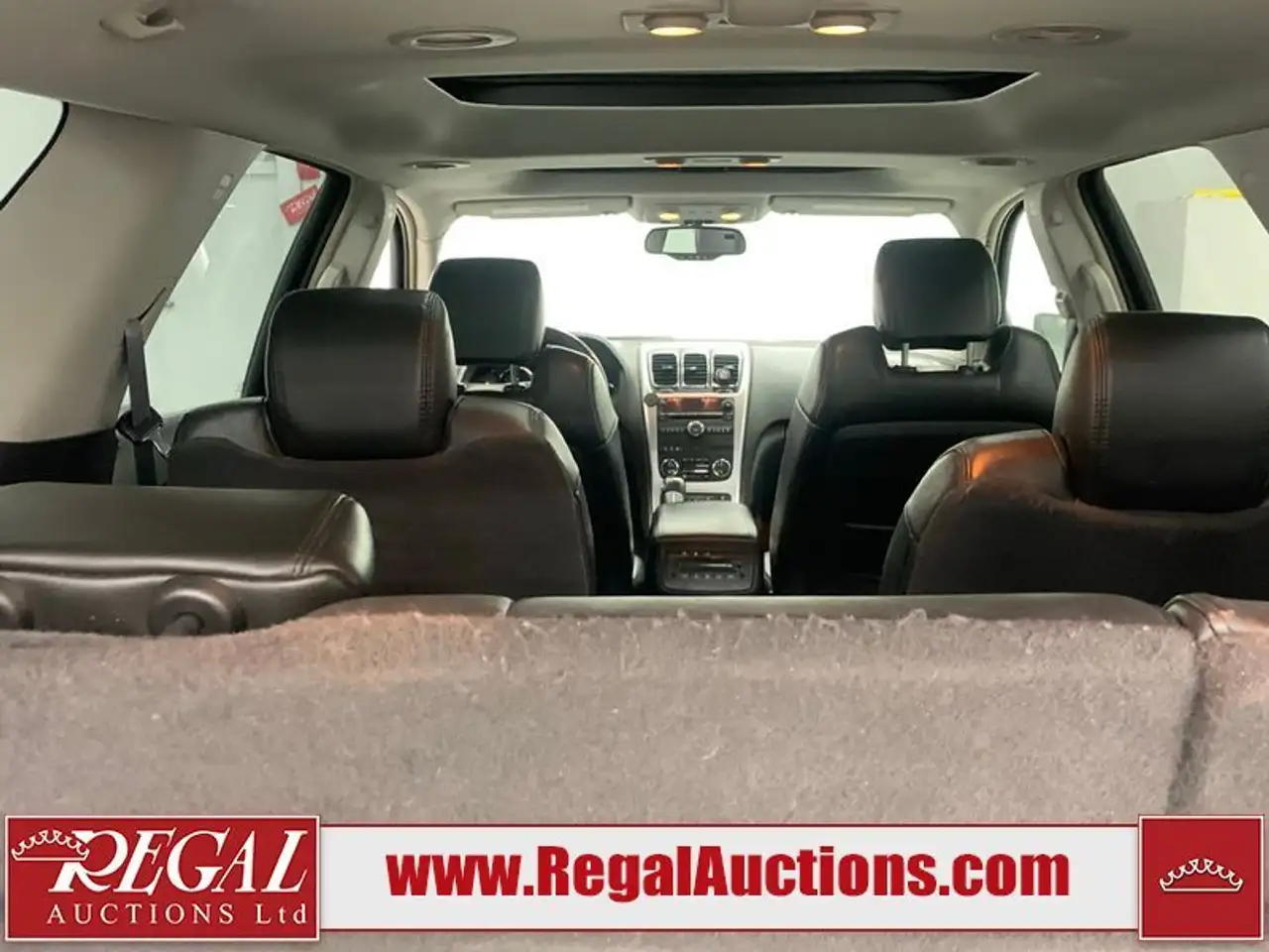 GMC Acadia снимка GMC Acadia