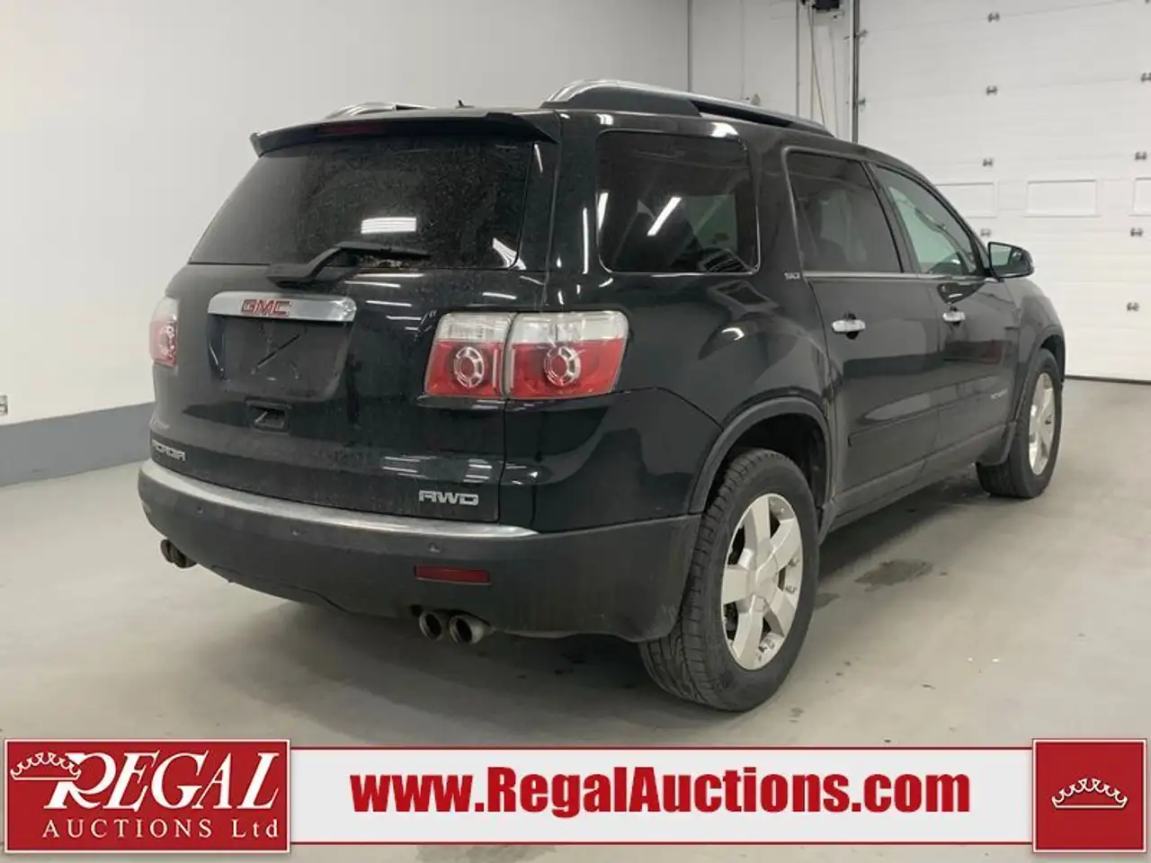 GMC Acadia снимка GMC Acadia